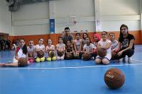 Gençlerden Basketbol Kursuna Yoğun İlgi