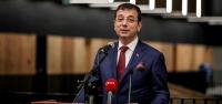 Ekrem İmamoğlu, İstanbul Büyükşehir Belediye Başkanlığı için mazbatasını aldı