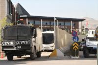Diyarbakır, Mardin Ve Van Büyükşehir Belediye Başkanları Görevden Alındı