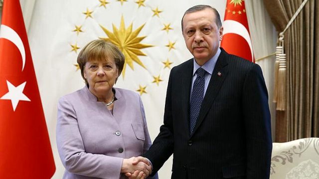 Cumhurbaşkanı Erdoğan, Almanya Başbakanı Angela Merkel ile telefonda görüştü